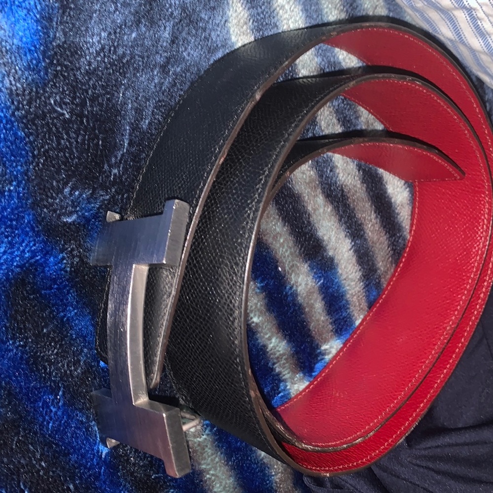 Hermès reversible belt. Red/black